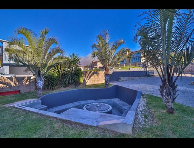 4 BEDROOM HOUSE FOR SALE IN ISLAND VIEW